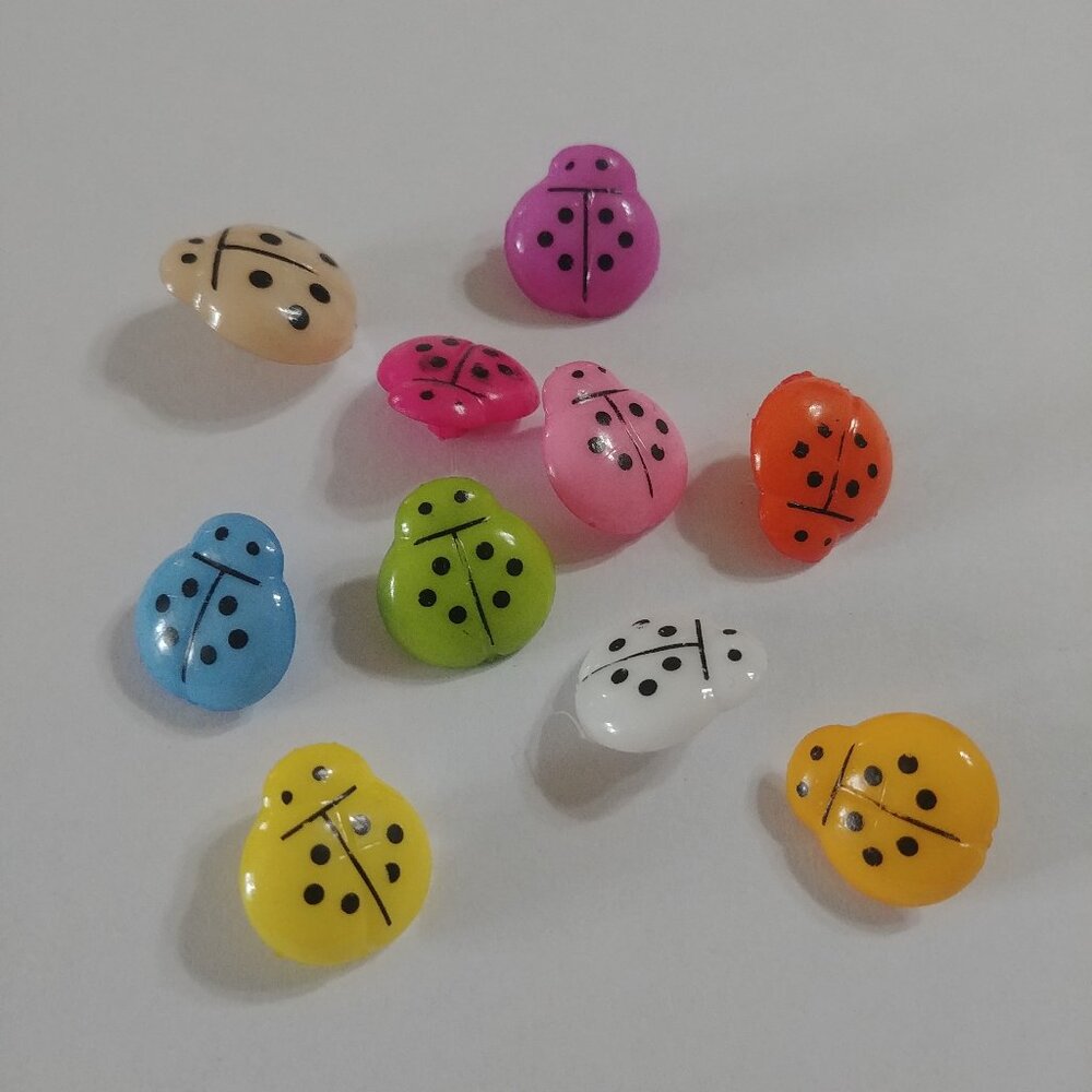 4/$20 Set of ten 10 plastic multicolour ladybug buttons